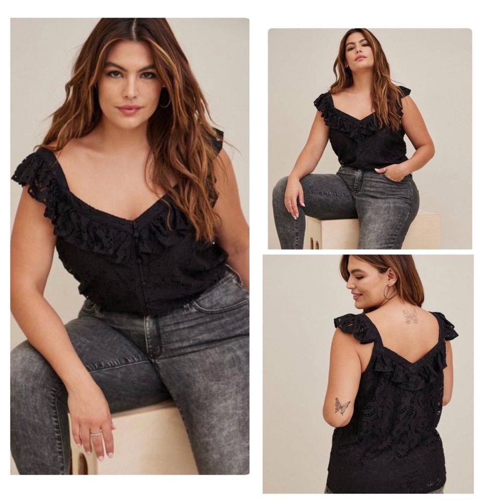 NWT- Torrid Lace Ruffle Short Sleeve Crop Top